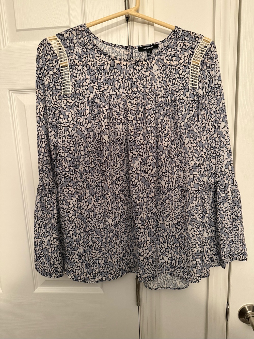 Premise Gray and White Abstract-Print Long Sleeve Blouse with Ladder Lace